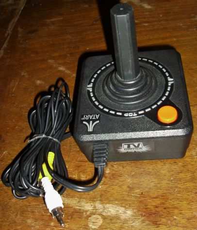 Jakks Pacific 2002 - Atari Plug amp Play TV Arcade Joystick console 10 giochi In 1