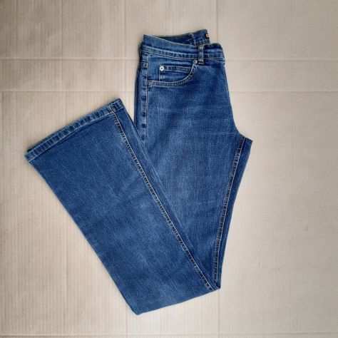 Jeans piugrave omaggio