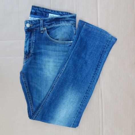 Jeans size 31 piugrave omaggio