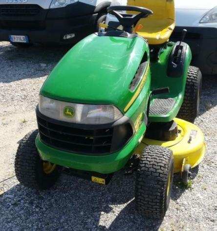 JOHN DEERE X120 AUTOMATIC