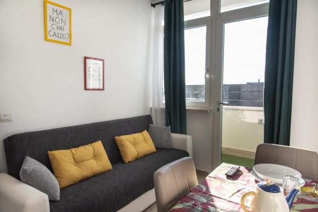 KAMCHU RESIDENCE elegante appartamento arredato, con zona LIVING e BALCONE