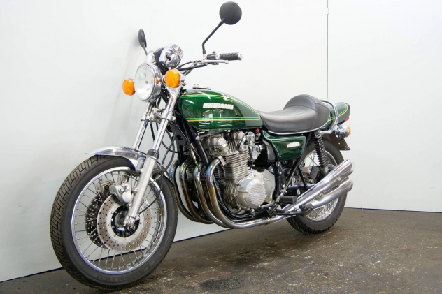 Kawasaki Z900 Verde 36