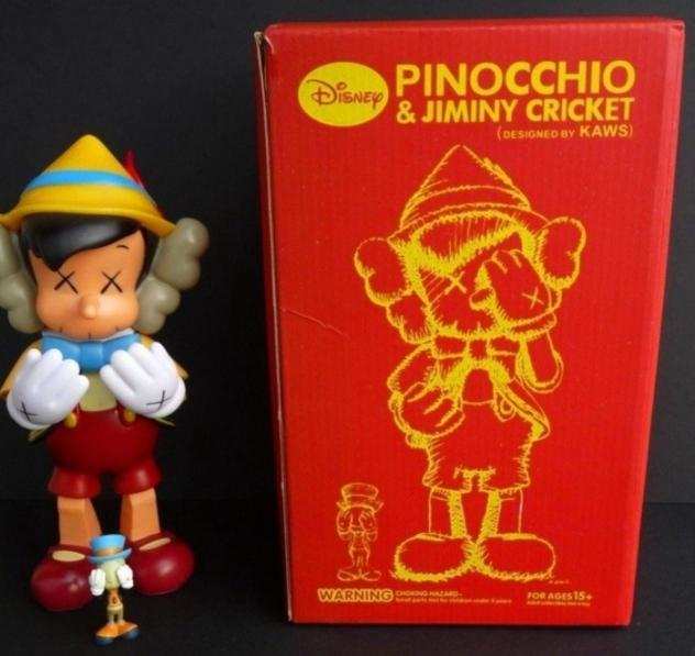 Kaws (1974) - Scultura, Pinocchio amp Jiminiy Cricket - 29 cm - Resina
