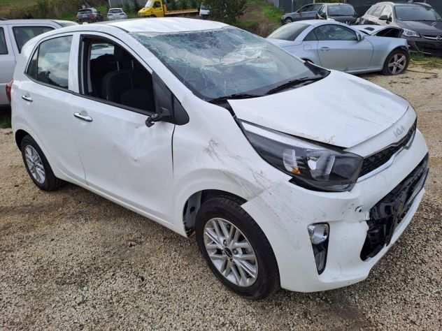 Kia Picanto 1.0 benzina 67cv anno 07-2022 incidentata