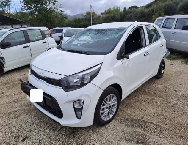 Kia Picanto 1.0 benzina 67cv anno 07-2022 incidentata