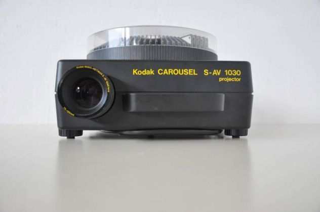 Kodak Carousel S-AV 1030, proiettore per diapositive 24x36