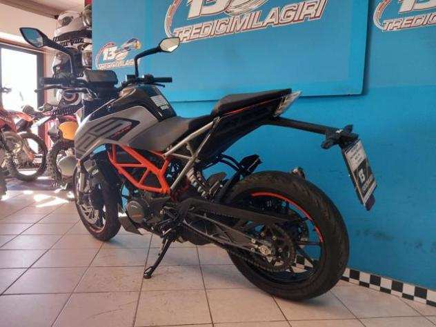 KTM 125 Duke ABS rif. 19918914