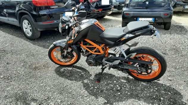 Ktm Duke 390 anno 2016 motore da rivedere