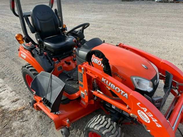 Kubota modello BX2680 lunga