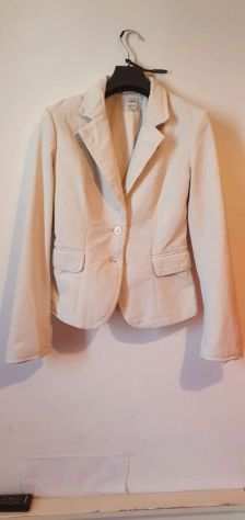 La giacca beige corta elegante HampM donna primavera