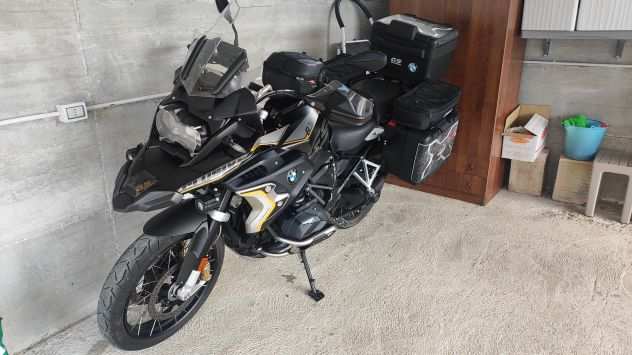 La moto GS 1250 standard