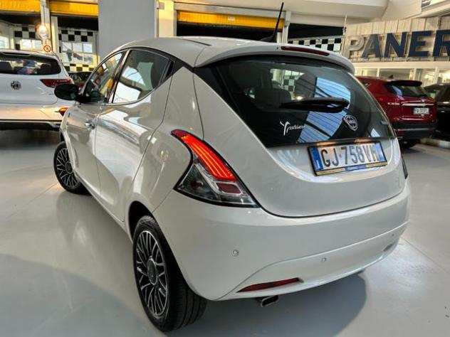 LANCIA Ypsilon 1.0 FireFly 5 porte SampS Hybrid Alberta Ferretti rif. 20326409