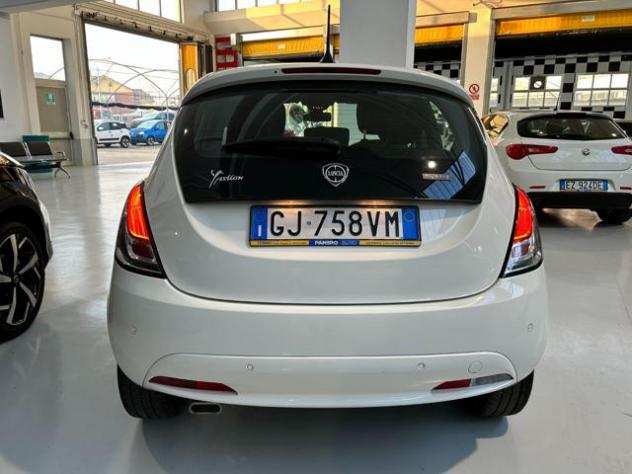 LANCIA Ypsilon 1.0 FireFly 5 porte SampS Hybrid Alberta Ferretti rif. 20326409