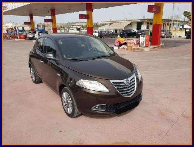 LANCIA - Ypsilon - 1.2 69 CV 5 porte Gold