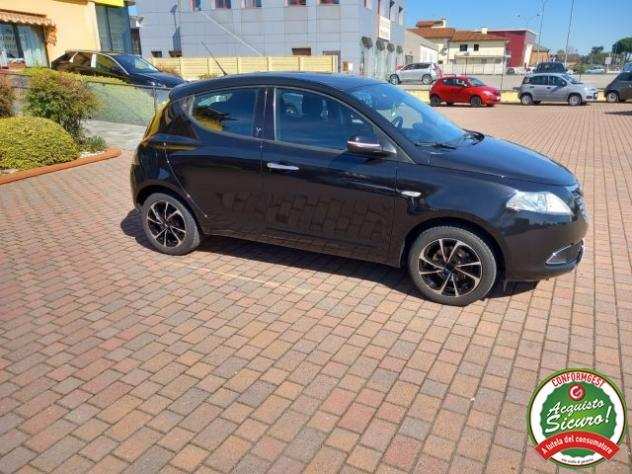 LANCIA Ypsilon 1.2 69 CV 5 porte PER NEOPATENTATI rif. 18786118