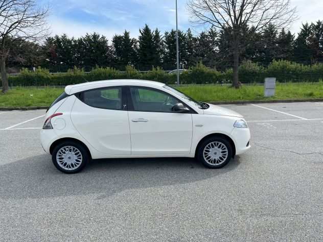 Lancia Ypsilon 1.2 8v 69cv E6