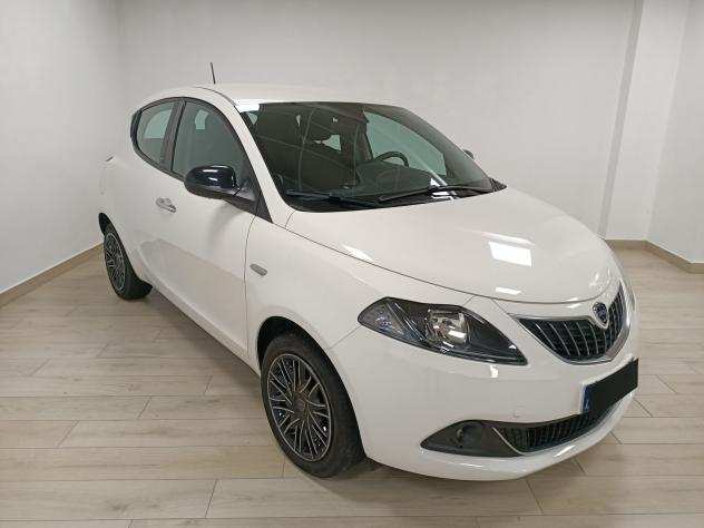 Lancia Ypsilon 3ordf serie 1.0 FireFly 5 porte SampS Hybrid Ecochic Gold