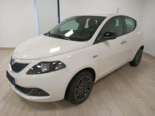 Lancia Ypsilon 3ordf serie 1.0 FireFly 5 porte SampS Hybrid Ecochic Gold