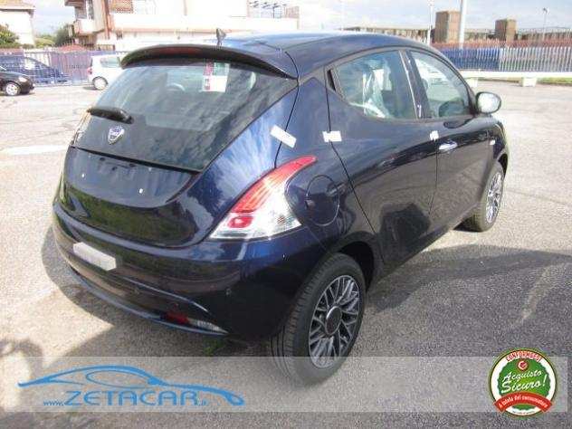 LANCIA Ypsilon FireFly 5 porte SampS Hybrid GOLD  NUOVE  rif. 14530418