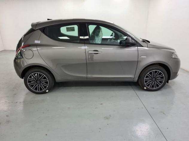 Lancia Ypsilon null