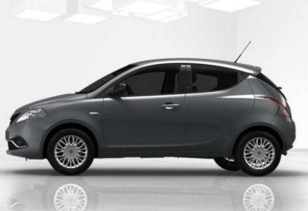 Lancia Ypsilon NUOVA My23 1.0 Firefly 70 CvStartampStop Hybrid Silver Plus