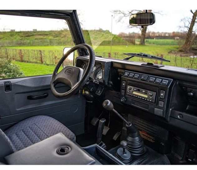 Land Rover Defender 2.5D Crew Cab