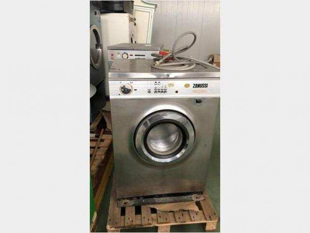 lavatrice 500 rpm min. ZANUSSI 10kg perfettamente Usato