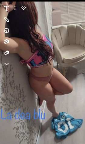 ldquoLa dea blurdquo La bellezza non egrave un caso da noi 3512921599 Valeria