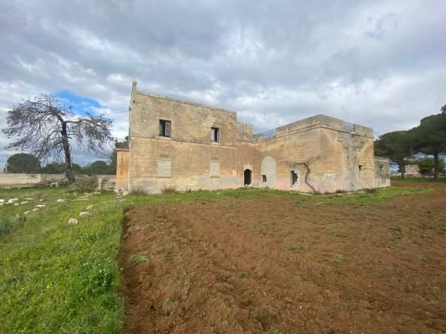 lecce casale con giardino