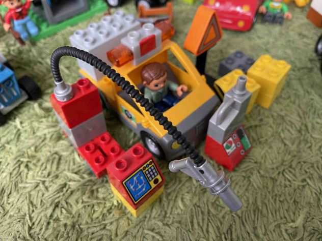 Lego duplo vari personaggi e oggetti