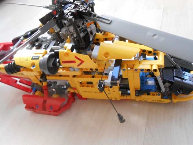 Lego Technic 9396 elicottero di soccorso