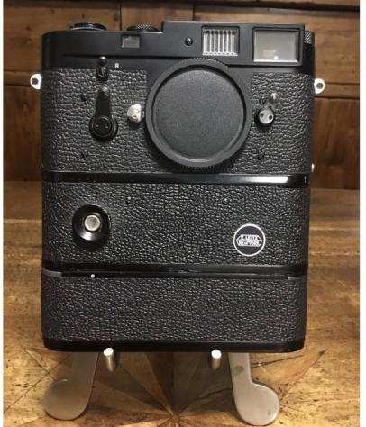 Leica M2 amp motore New York