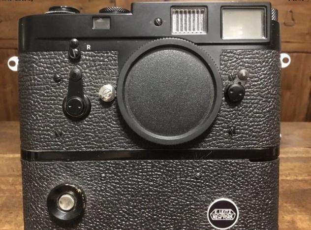Leica M2 amp motore New York