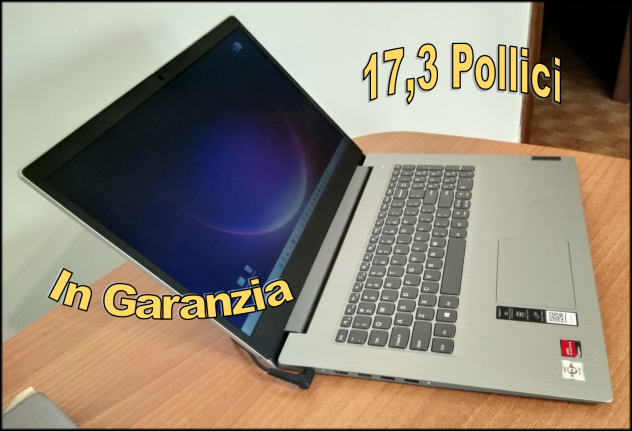 Lenovo IDEA PAD 17,3 POLLICI SSD 256 GB 8 GB RAM - Ancora In Garanzia -