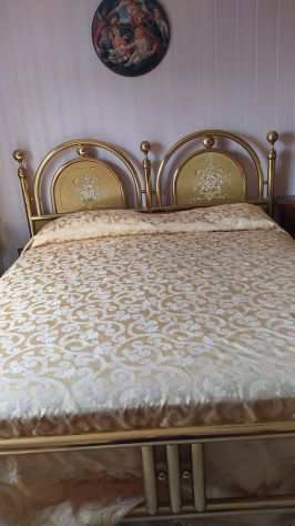 LETTO MATRIMONIALE IN OTTONE