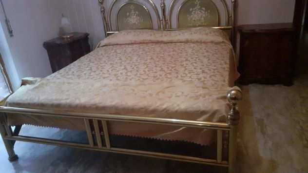 LETTO MATRIMONIALE IN OTTONE