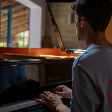 Lezioni di pianoforte a domicilio a Bollate