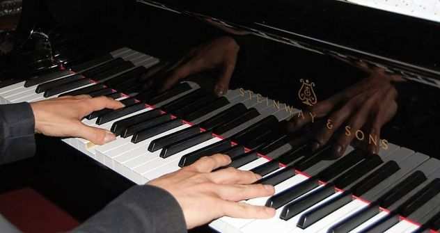 Lezioni di pianoforte, accordatura pianoforti Roma e provincia