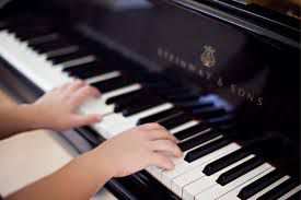 Lezioni di pianoforte con maestro diplomato da oltre 30 anni
