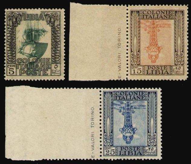 Libia italiana 1921 - Pittorica, 3 valori con il centro capovolto. Bella varietagrave - Sassone 23c2526c