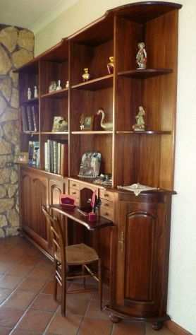 Libreria con scrivania in stile in legno massello castagno