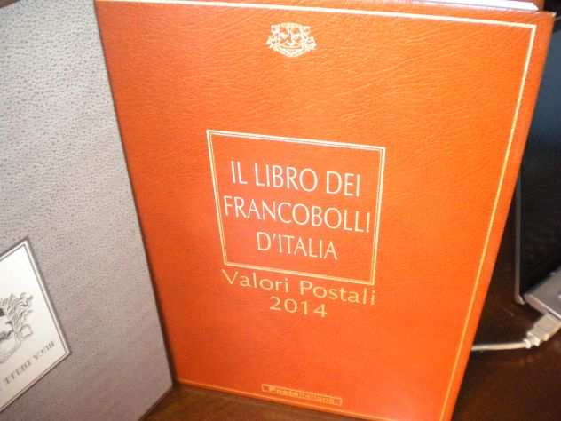 Libro dei francobolli buca delle lettere anno 2014