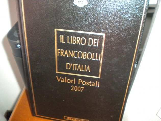 Libro dei francobolli edito da poste italiane anno 2007