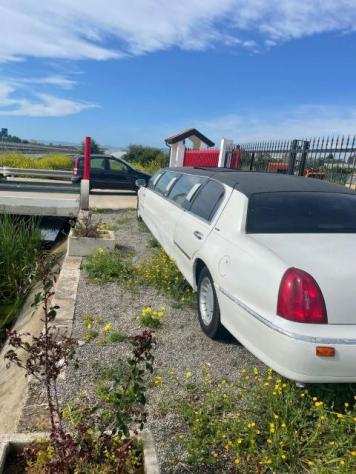 LINCOLN - Town Car