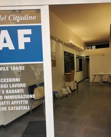 Locale C1 adatto studio Policlinico- Bologna ristr to vetrina nuova clima
