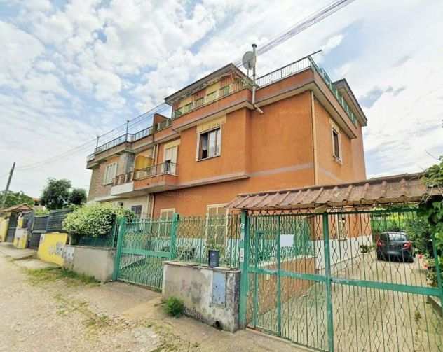 LOFT IN ZONA COLLATINA  SPESE COMPRESE