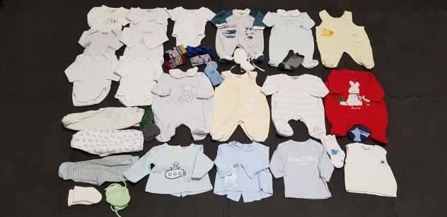 Lotto 118 pezzi abbigliamento neonato 03 mesi