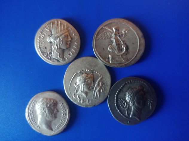 lotto 5 monete romane riproduzione.