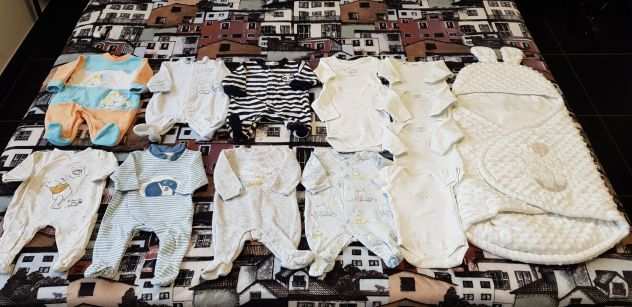Lotto 69 pezzi abbigliamento neonato 03 mesi