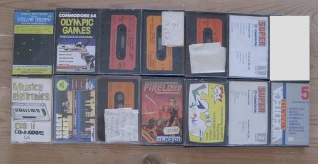 Lotto di 13 cassette, giochi e programmi, per Commodore 64
